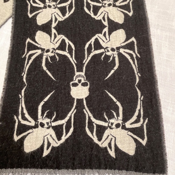 The Kooples Skull-Spider Wool Cotton Unique Rare Scarf 14”x78”Made in Italy - Picture 6 of 10